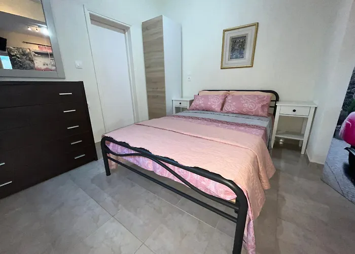 Villa Leonidas Koutsoupia